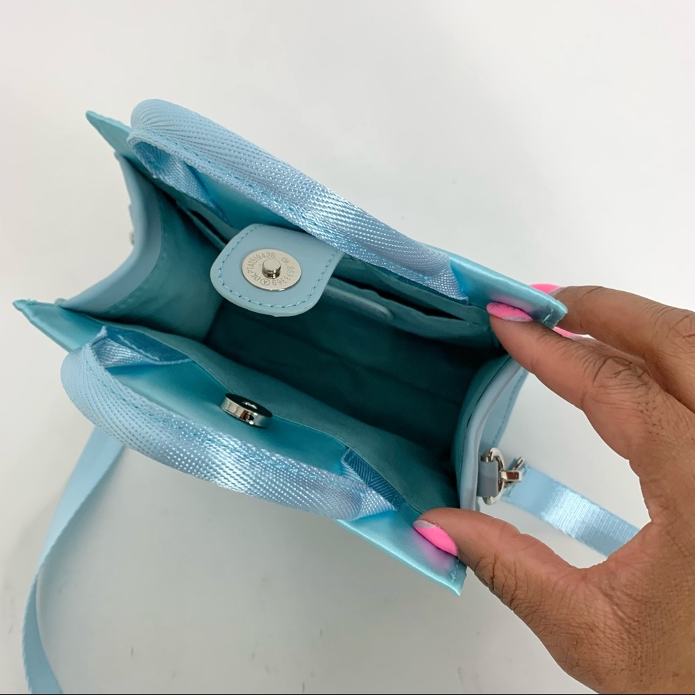 ❌SOLD❌ Brandon Blackwood Baby Blue Satin ESR Tote - Picture 8 of 10